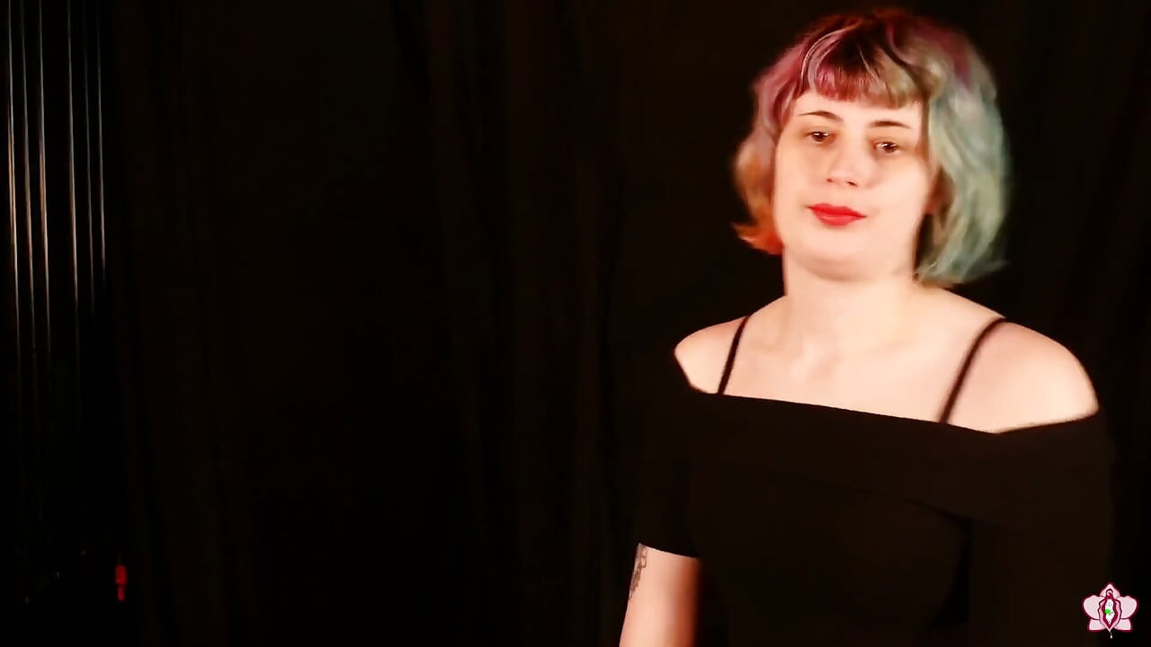 Desaparizada lesbiana de Victoria,bdsm de los 80 porno - parte 1: audición e inspección de la esclava Mila
