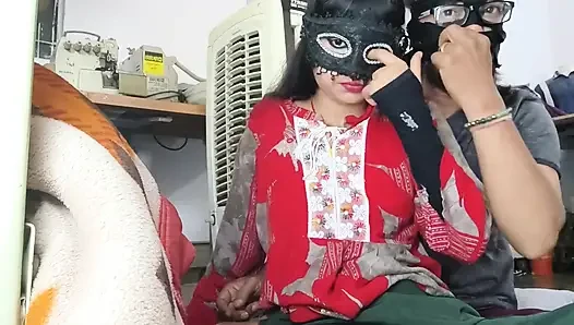 Hintli ateşli çift seks hikayesinin tadını çıkarıyor Hintçe ses