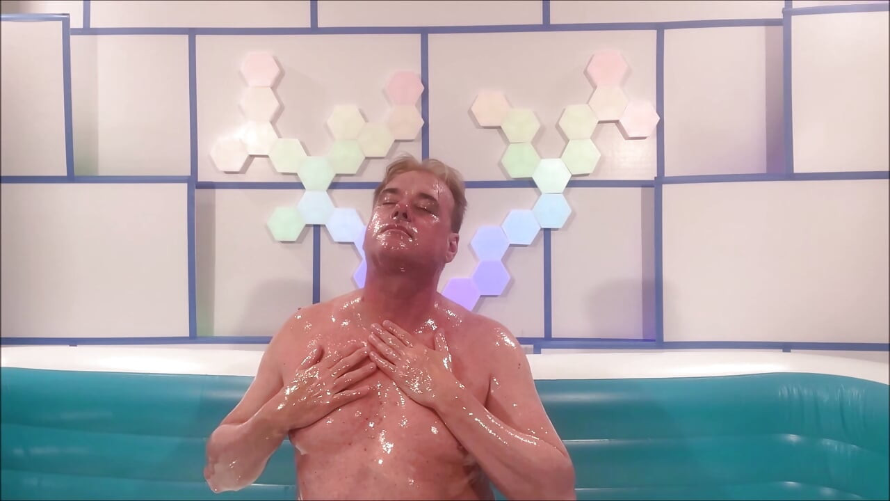 OILED NIGHT SEX TOYS 1