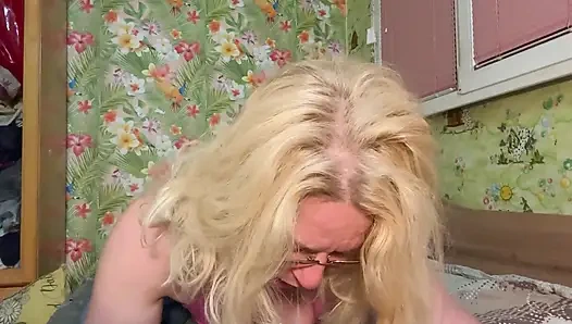 Üvey anneler ilişkisi, anne yarak ve boşalma için yalvarıyor