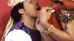 Indischer König n Königin gekleidet, um n Sperma zu ficken