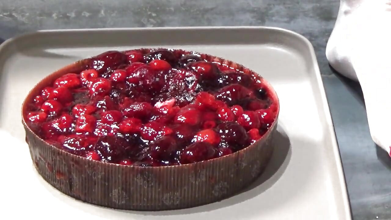 u tvoju tortu i gazim je nogama