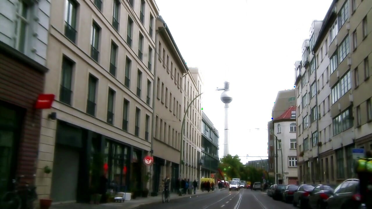 Güzel orta yaşlı seksi kadın büyük götünde ve amından sikiliyor