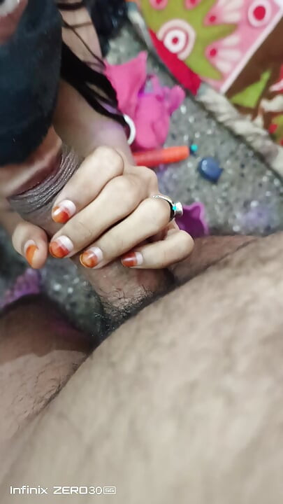 Indisches mädchen blowjob
