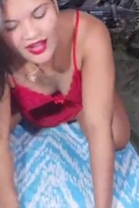 Tigresavip Held Two Big Dicks in Her Pussy