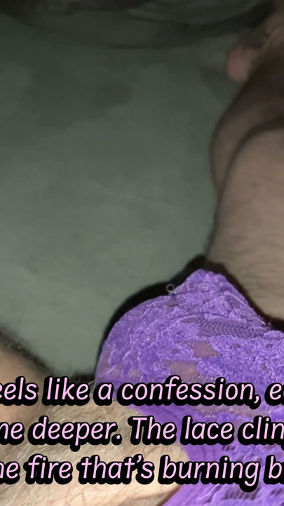 Muškarac masturbira u svom omiljenom muškom tangama i svršava kroz tkaninu - Svrsavanje u gaćice ASMR | Klip 1