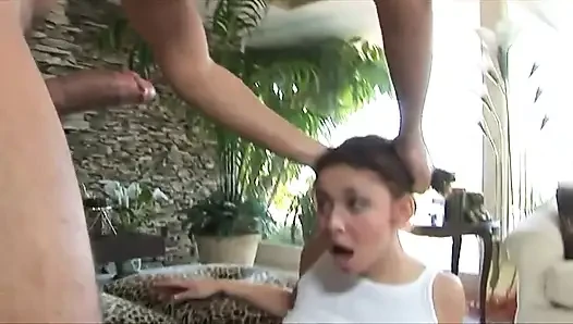 Teen slut gives an impressive deepthroat blowjob