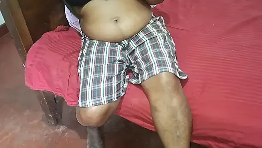 Pretty MILF SHOW Her Petite Body