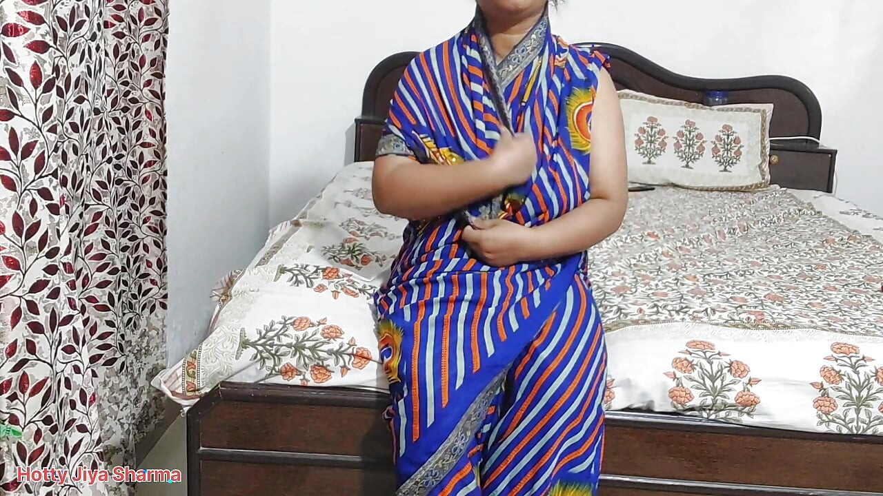 Sasur and bahu Tharke sasur ne malish ke bahane mein bahu ko choda gandi baat