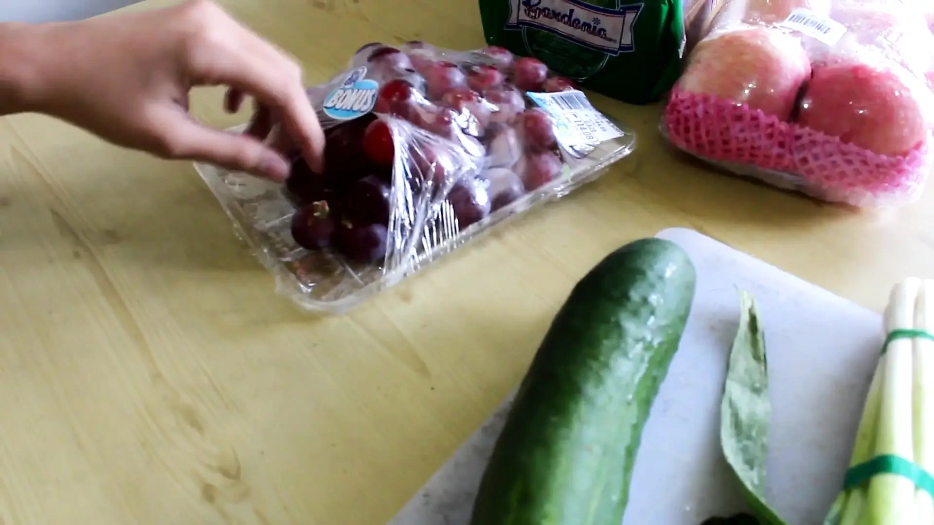 Cute Asian teen enjoy in food fetish