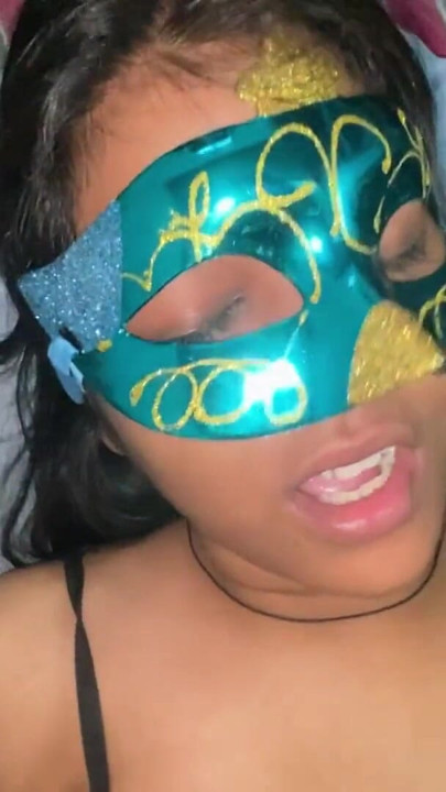 Indian Bhabhi Ne Apne Boyfriend Ko Call Kar ke Bulaya Aur Bathroom Me Kiya Sex. Clear Hindi Audio | Clip 1