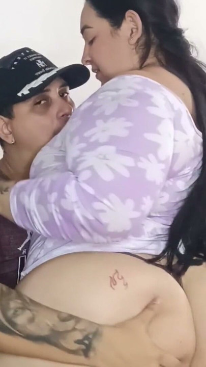 性感胖女孩拥有翘臀和漂亮脸蛋，被门童操了 | 第1集