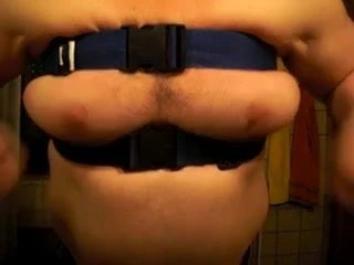 Titswitch with moobs...