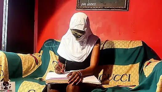 Sexy Newly Wed Hijabi Madam Gets so Horny Thinking About the Affair with Her stepbrother the Night Before Her Wedding!!