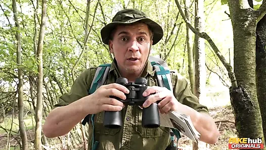 Fakehub originals - Beim Wandern stolpert Steve Q über Charlie Reds Lagerplatz