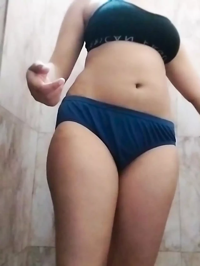 riya's house for her treatment of her pussy with his Cock Full Movie ( Bengali Audio ), hardcore , pussy fucking, teen