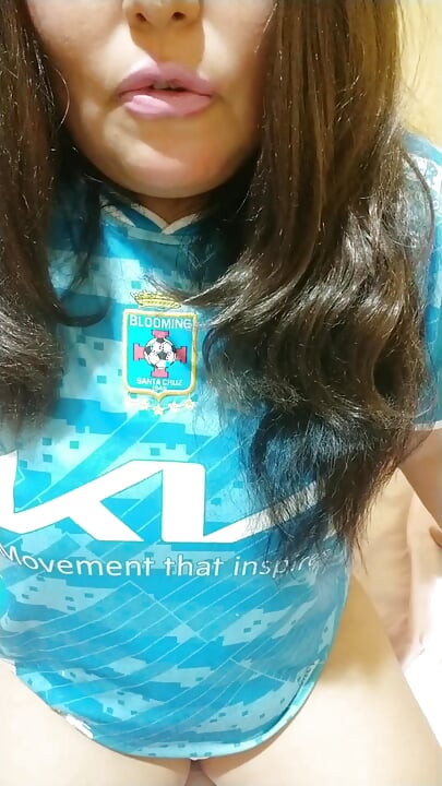 내 친구와 함께 공공 화장실에서 무슨 짓을 했는지 고백