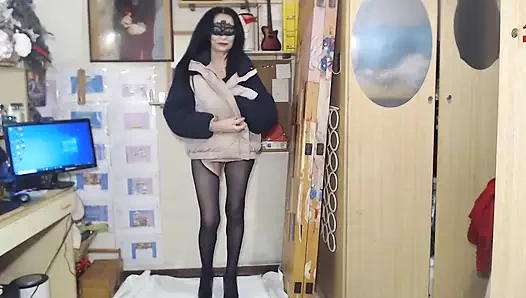 Отбивание тюков каблуками
