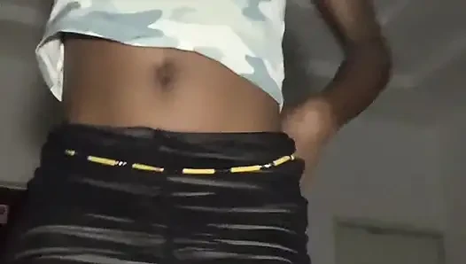 Browngurl234 catches the attention of her fans showing of her dance moves