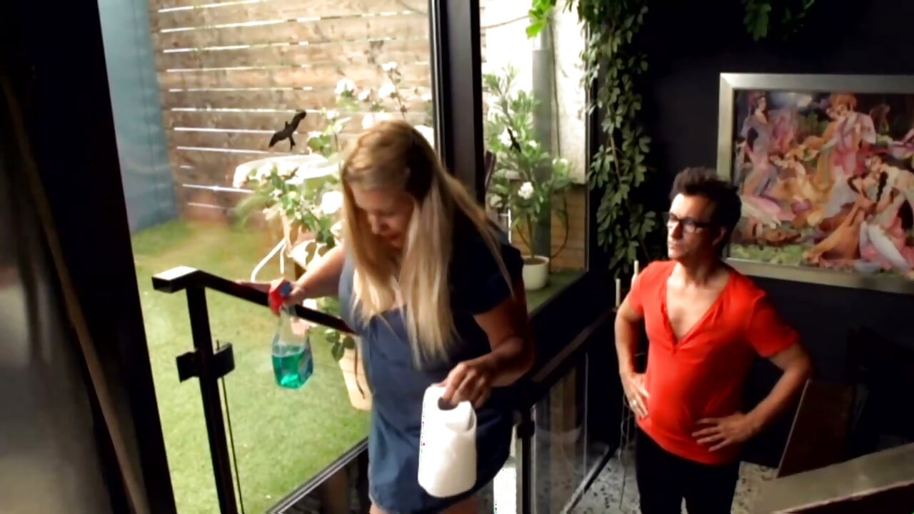 Gorgeous Housewife with Huge Boobs Gets Fucked by Landlord