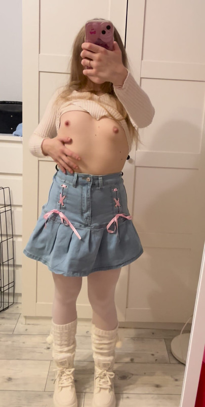 Sweet girl shows her tits