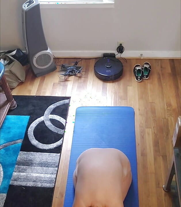 Hot BBW Does Her Morning Yoga!