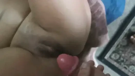 Derin ve sert sikiliyor