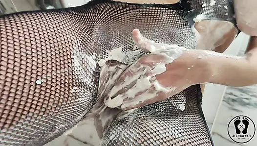 MOVIE DIRTY NERDY TEEN HUMILIATIED WHIPPED CREAM PISSED