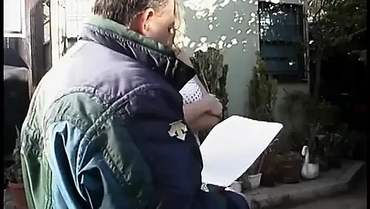 Горячие порнозвезды в действии во время съемок в помещении