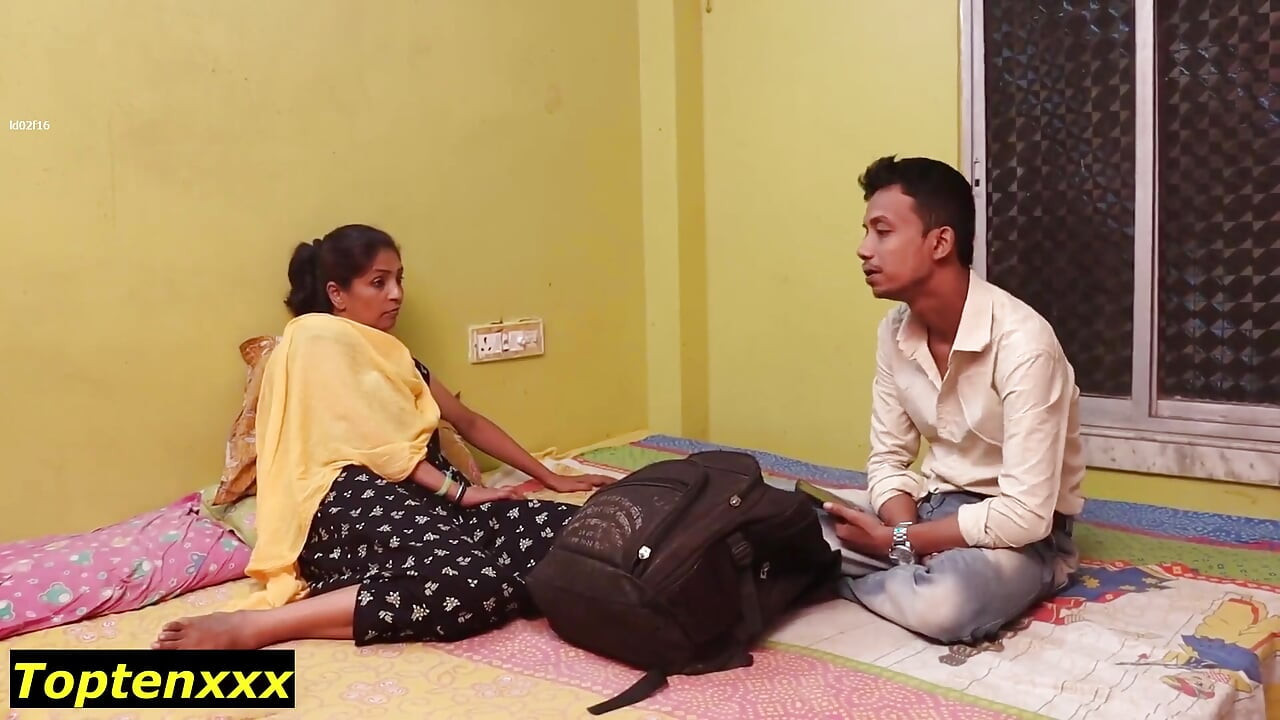 দেশি বাঙালি বউ লোন অফিসে চোদাচুদি উপভোগ করে!
