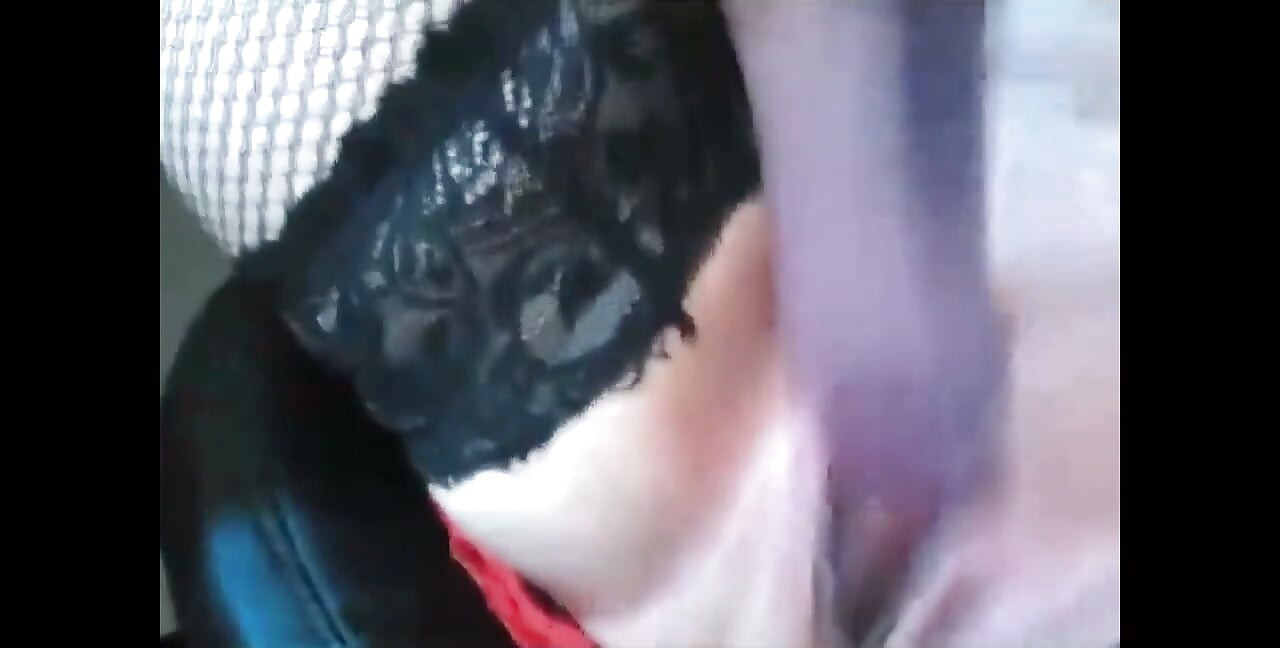 Madura casada puta webcam Aimee, su sillón mágico y su gran consolador en su coño y boca