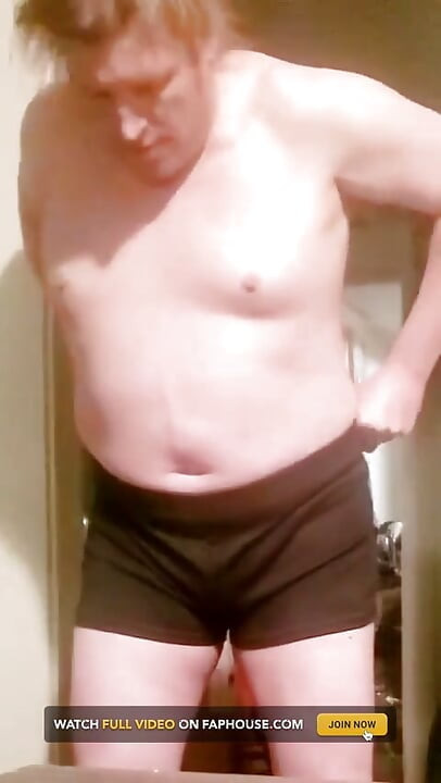 Lee Przybylowicz Showing off His Camel Toe