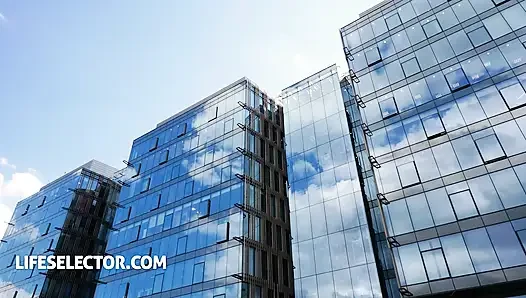 HR милфа Tiffany Rousso проверяет твою репутацию