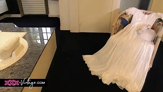 Страсть молодоженов