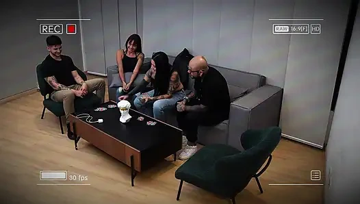 Rumah bercinta, saya meniduri Allison Sweet sementara teman-teman saya memainkannya