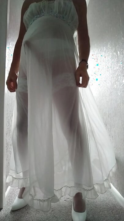 I love this sexy nightdress