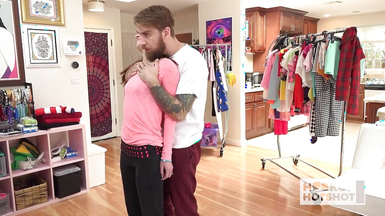 Bts - Slutty Avery Moon Asks Bryan Gozzling for Rough Sex!