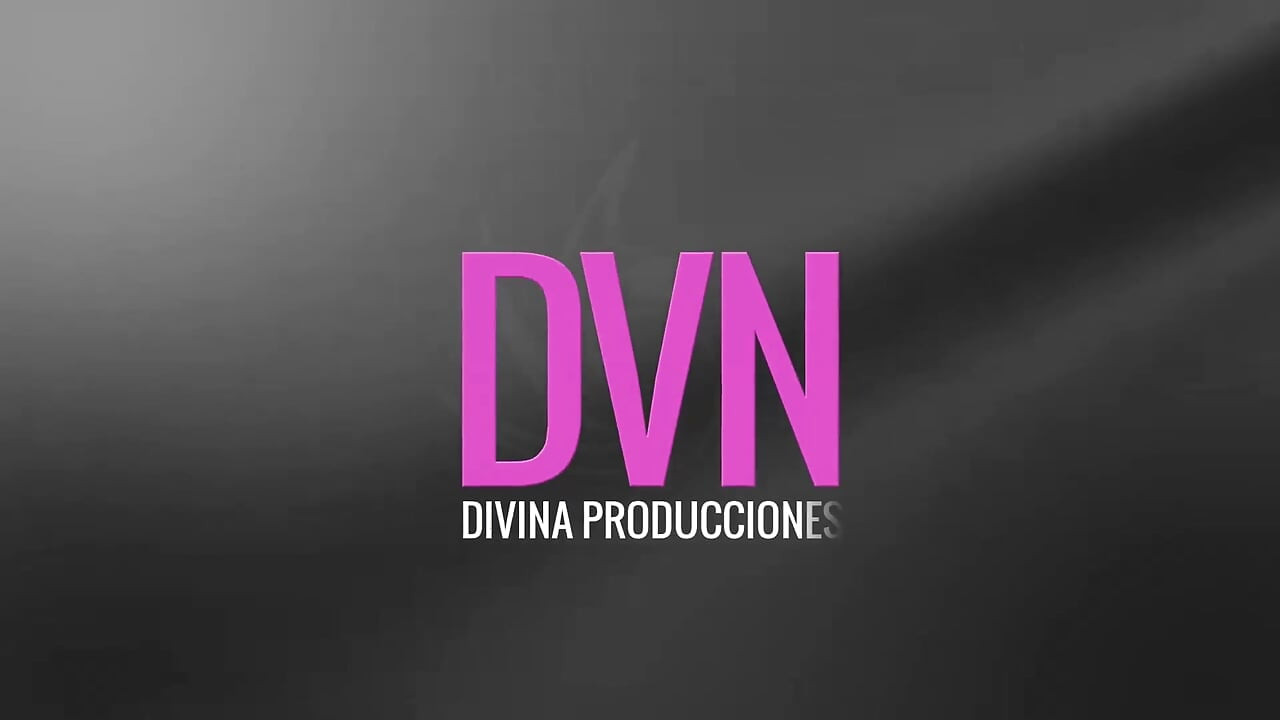 Divinamaruuu Γαμιέται από το τεράστιο πούτσο 25 εκατοστών του Sebas Ricci