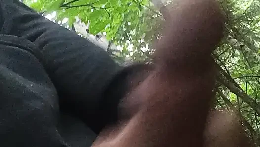 Otobüs durağında boşalma