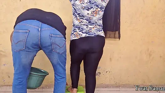 Adik tiriku minta aku bantuin dia dan semuanya berubah.