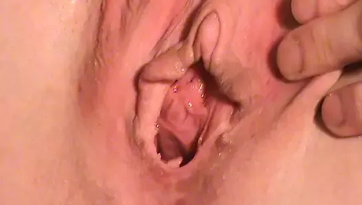 BIG CLIT SUCKING PEEHOLE licking squirt!!!  PREMATURE CLIT CUMMING!!!