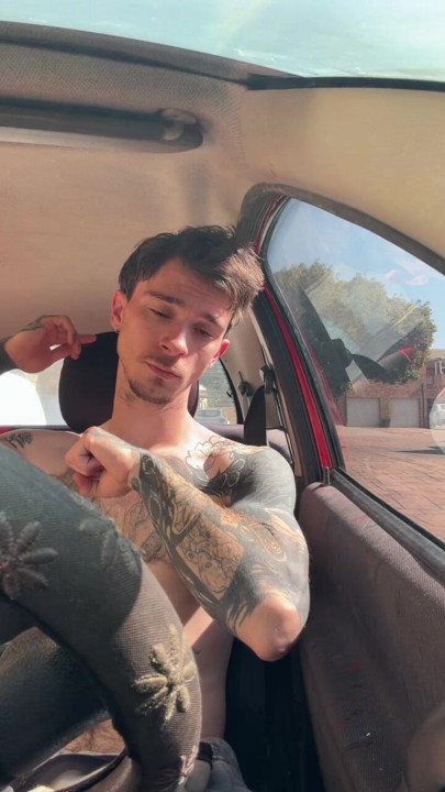 Hairy and tatted