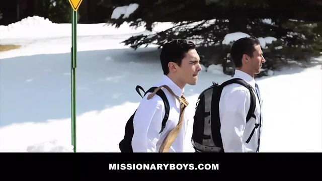 Horny teens elder Hardt and elder Miller can't hold their affection anymore