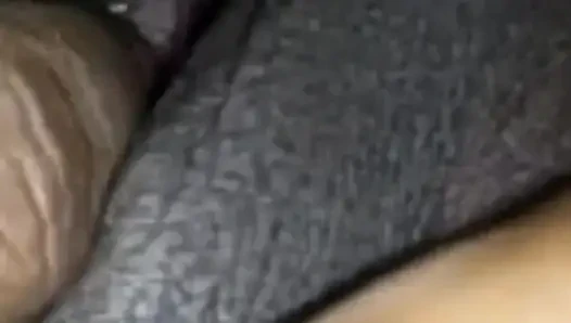 Kakak ipar india lagi asik fingering memeknya