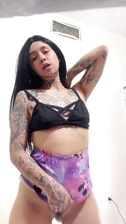 Wanita Cali yang luar biasa bermain di kamarnya
