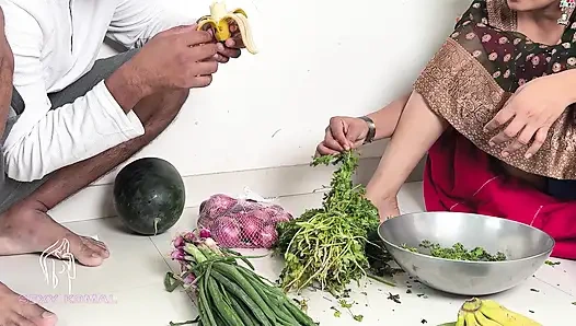 Komal Mami, du heilst das Gemüse, gib mir eine Banane.