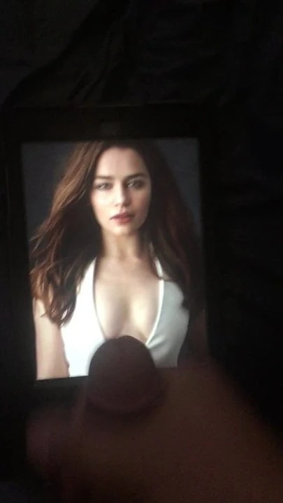 Emilia Clarke cum tribute