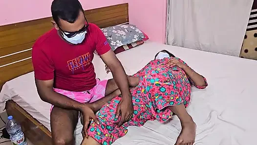 Indian Shoulder Tightly Squeezed By Sasur Tua Ji During The Day (Hindi Audio)