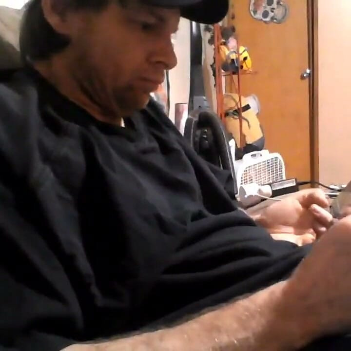Xsmilingbob Pleases Himself