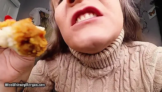 Miss Whitney Morgan: Fried Chicken Eating Asmr